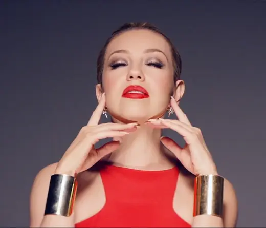 Thalia estren el video del tercer sencillo de su ms reciente produccin discogrfica.